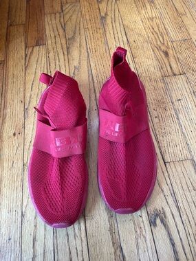 Red Slip-On Knit Sneakers
